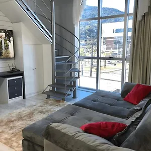 Casa de Férias Saint Sebastian Flat 213 - Com Hidro! Ate 4 Pessoas, Duplex, No Centro, Jaraguá do Sul
